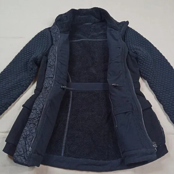 Lululemon Womens Miracle Jacket Size 6 Black Fleece Cargo Pockets Knit Sleeves - Picture 3 of 9